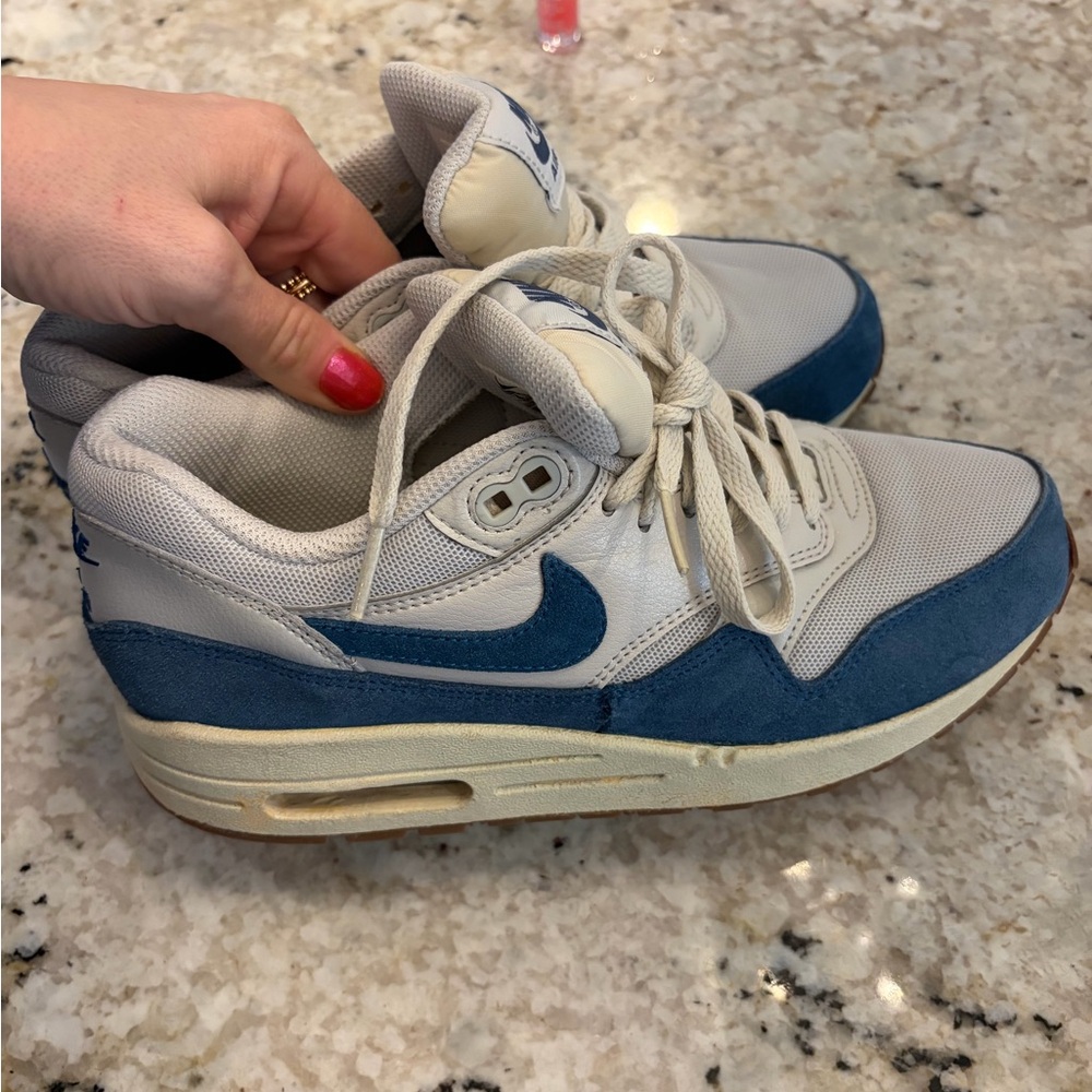 Nike Cream and Blue Athletic Shoes